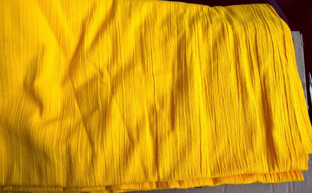 Vtg Crepe Cotton Bland Fabric Crinkle Yellow 3 Yards X 44"
